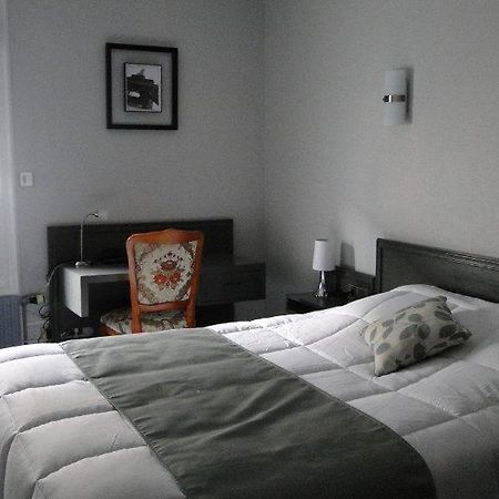 Le Saint Sebastien Hotel Blendecques Ruang foto